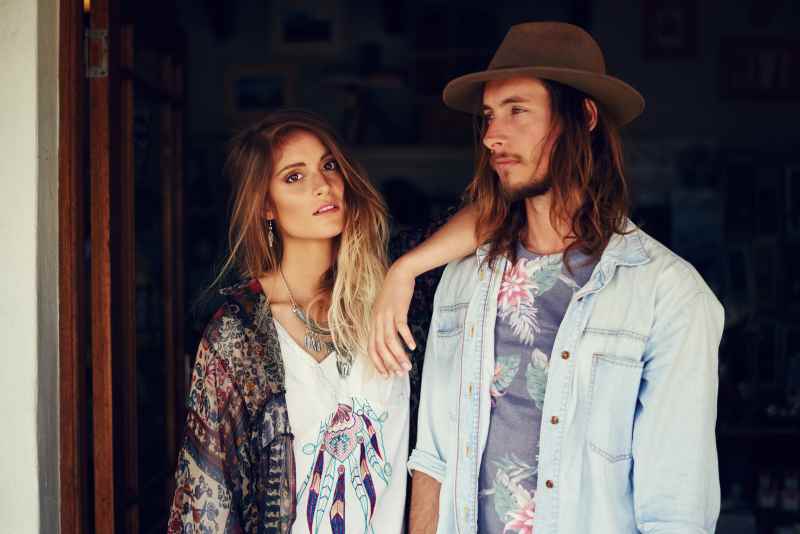 Tendances mode bohème : intégrer des pièces imprimées artisanales dans sa garde-robe Sew et Laine